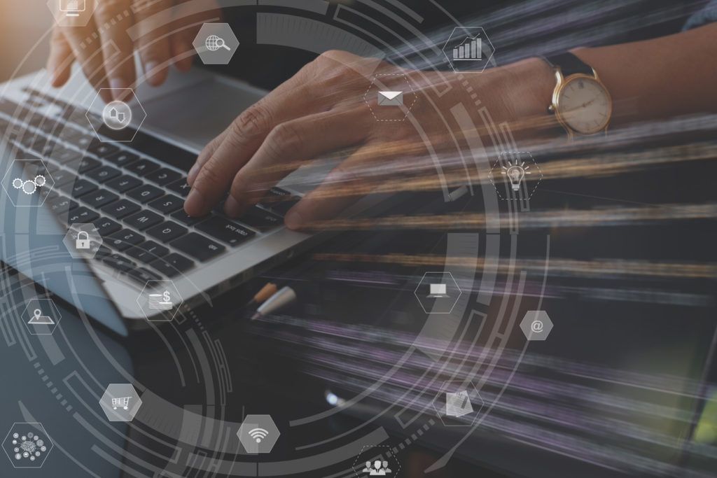 MENSCHLICHKEIT ÜBER DIE TECHNOLOGIE HINAUS